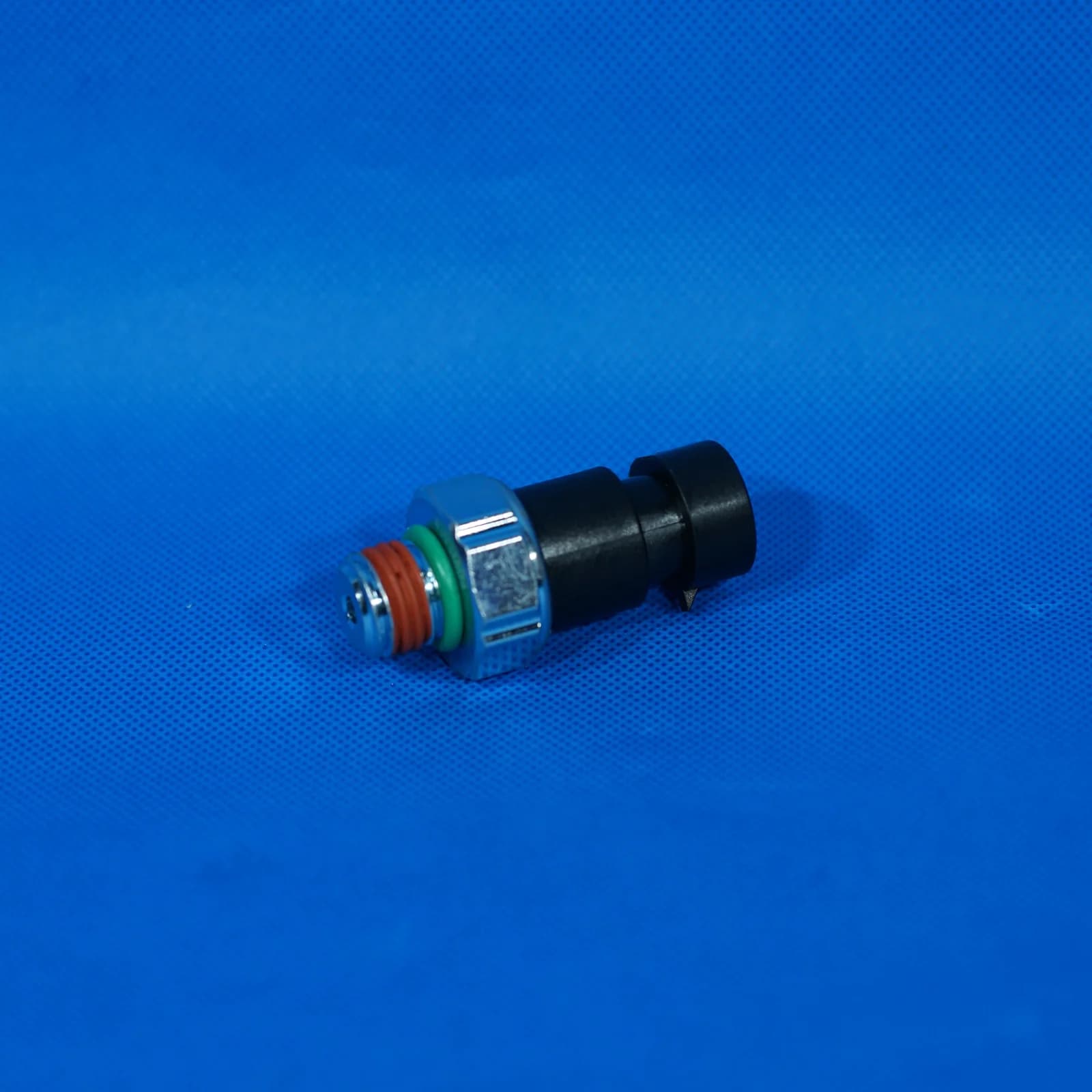 Detail produk Aftermarket Oil Pressure Switch Sensor Tekanan Oli Hummer H3